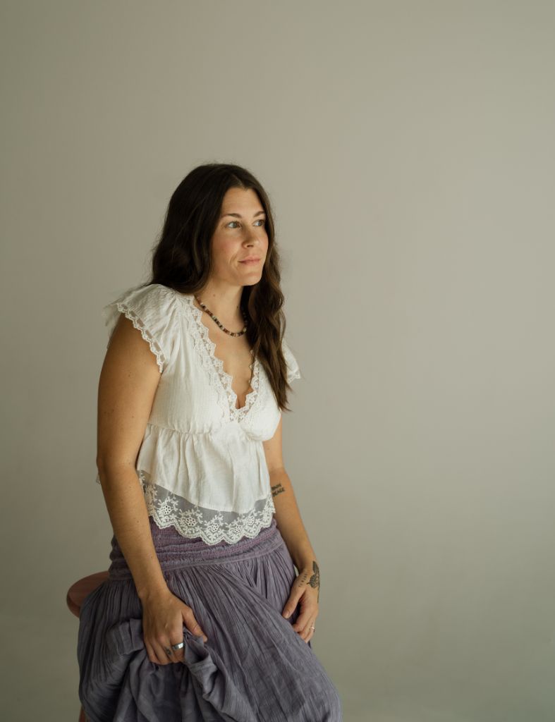 RYLEY SANDLIN
Licensed Cosmetologist + Holistic Facialist at The Wild Grove